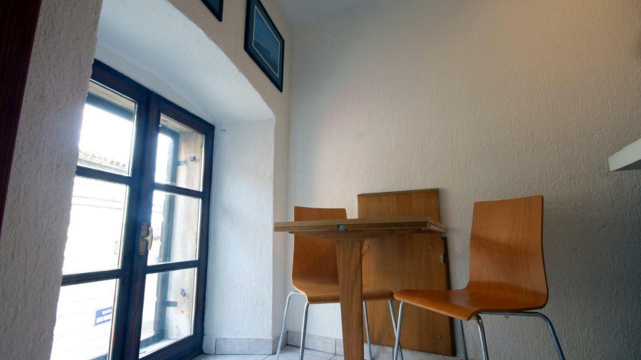 Studio Apartman Galerija Buzet Exterior photo