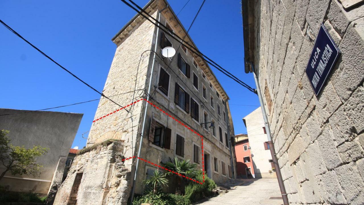 Studio Apartman Galerija Buzet Exterior photo