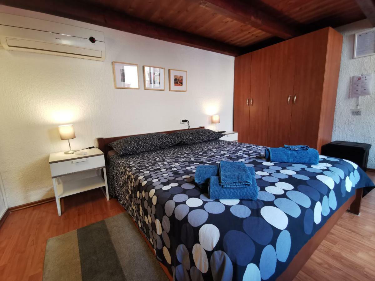 Studio Apartman Galerija Buzet Exterior photo