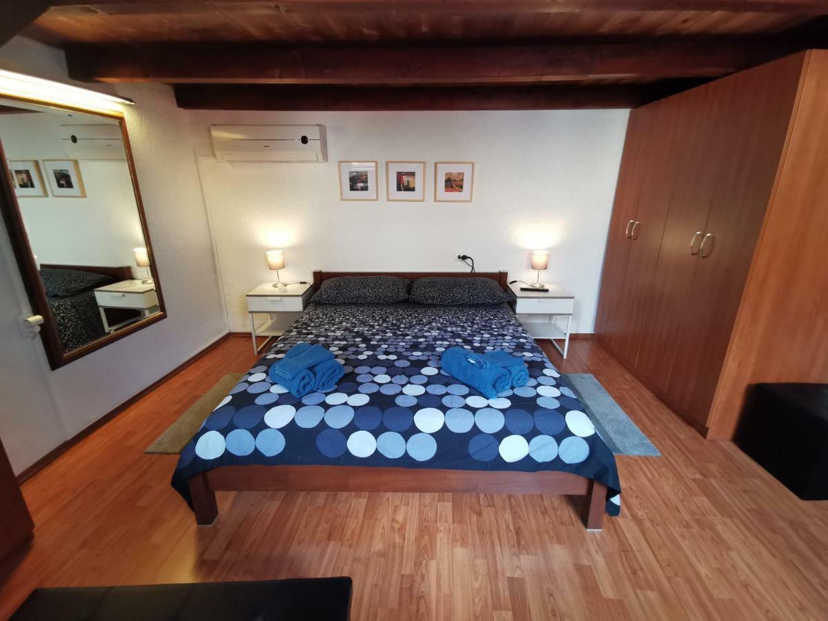 Studio Apartman Galerija Buzet Exterior photo