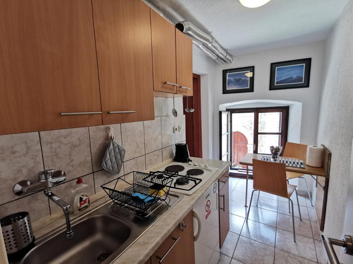 Studio Apartman Galerija Buzet Exterior photo