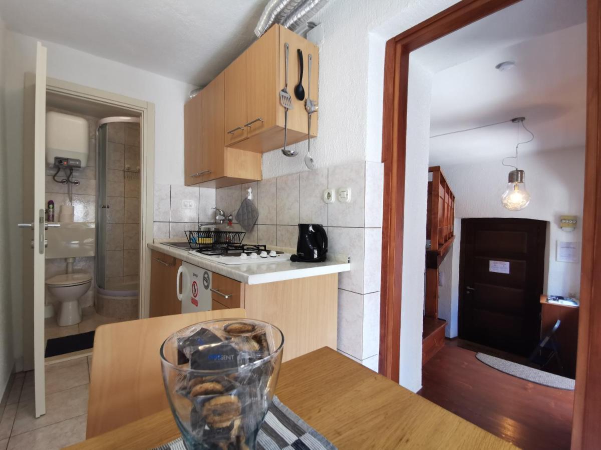 Studio Apartman Galerija Buzet Exterior photo
